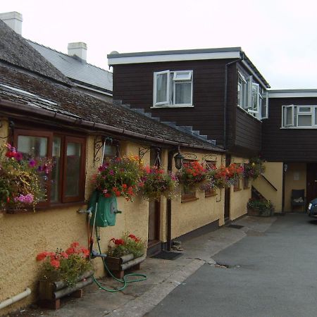 بريكون Borderers Inn المظهر الخارجي الصورة